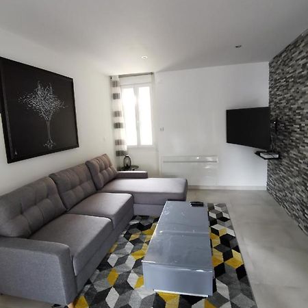 Superbe Appartement Neuf Tout Equipe, Non Fumeur Avec Place De Parking Privee Orléans Exterior foto